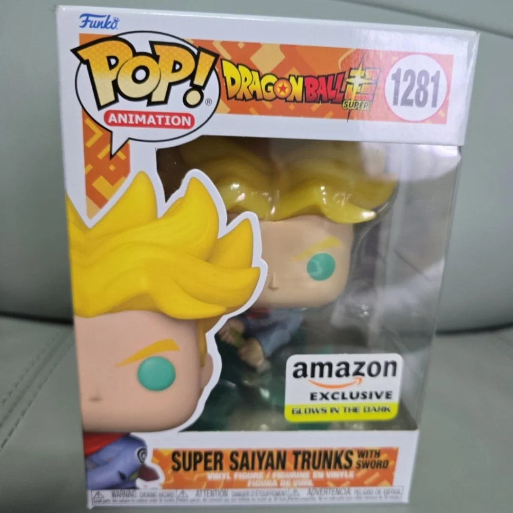 Super Saiyan Trunks with sword Funko Pop Amazon Exclusive 1281 Glows in the Dark - Picture 2 of 5